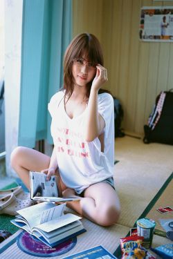 倪妮揉胸自拍不雅